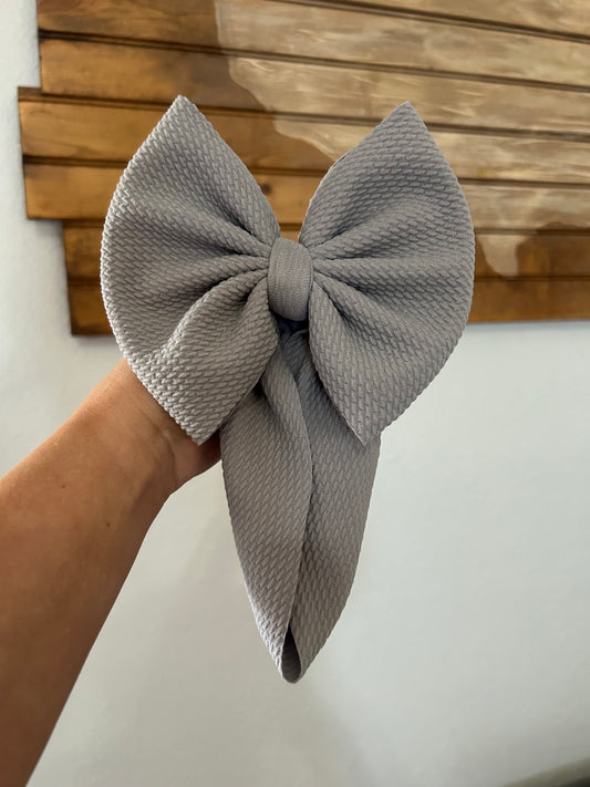 SOLID GREY BOW