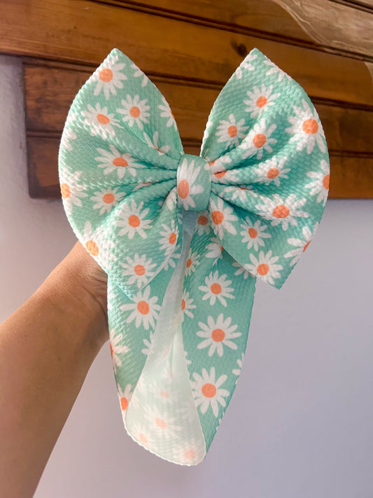 MINT DAISY BOW