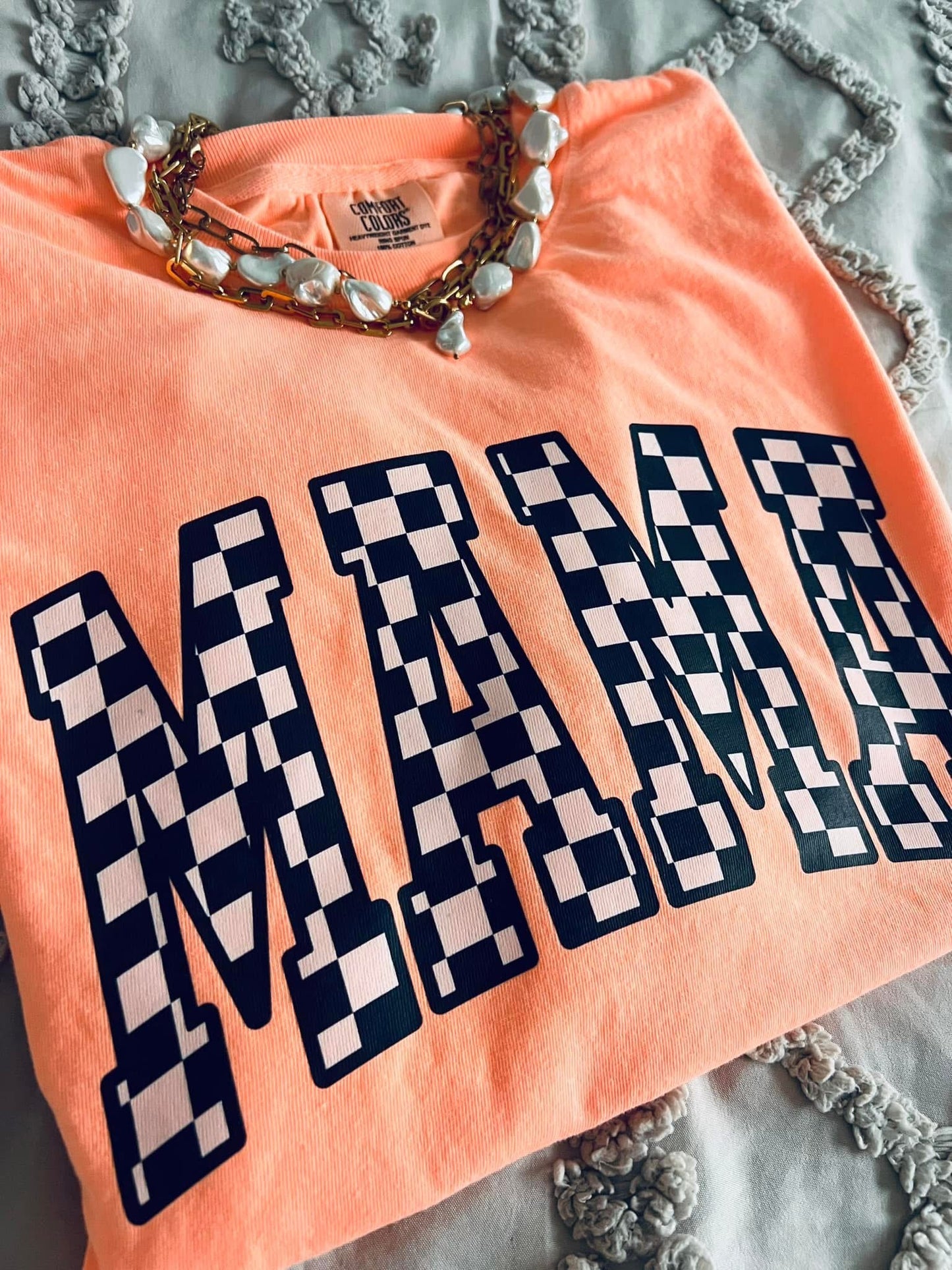 CHECKERED MAMA TEE